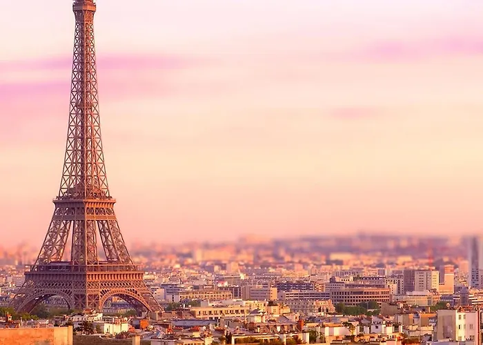 Neuf Quartier Tour Eiffel, Invalides Et Trocadero *