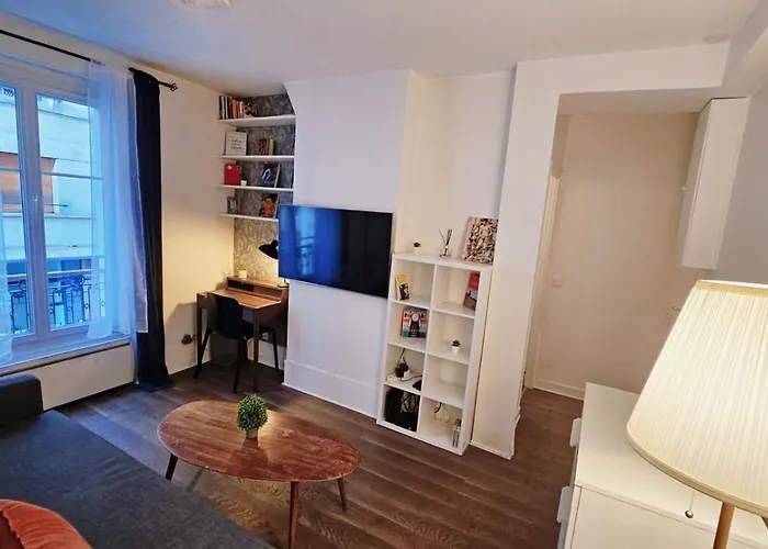 Neuf Quartier Tour Eiffel, Invalides Et Trocadero